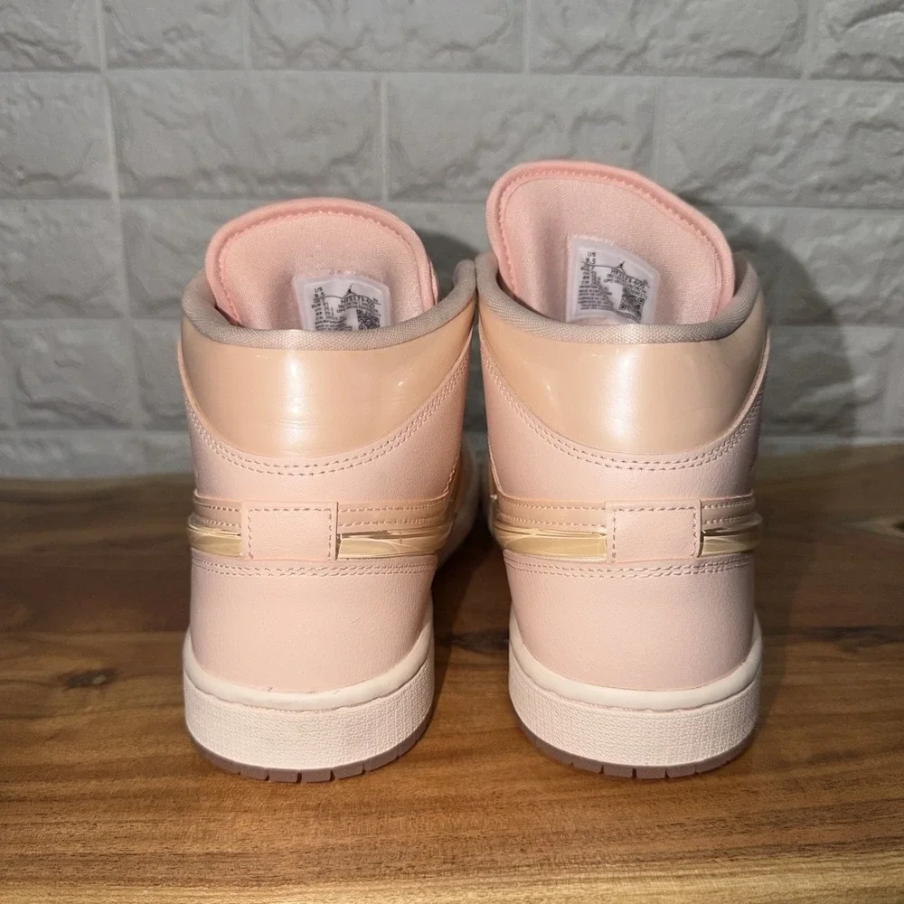 Nike Air Jordan 1 Mid SE Valentine's Day Pink Patent HF3173-600 Women 9.5 - Picture 3 of 7